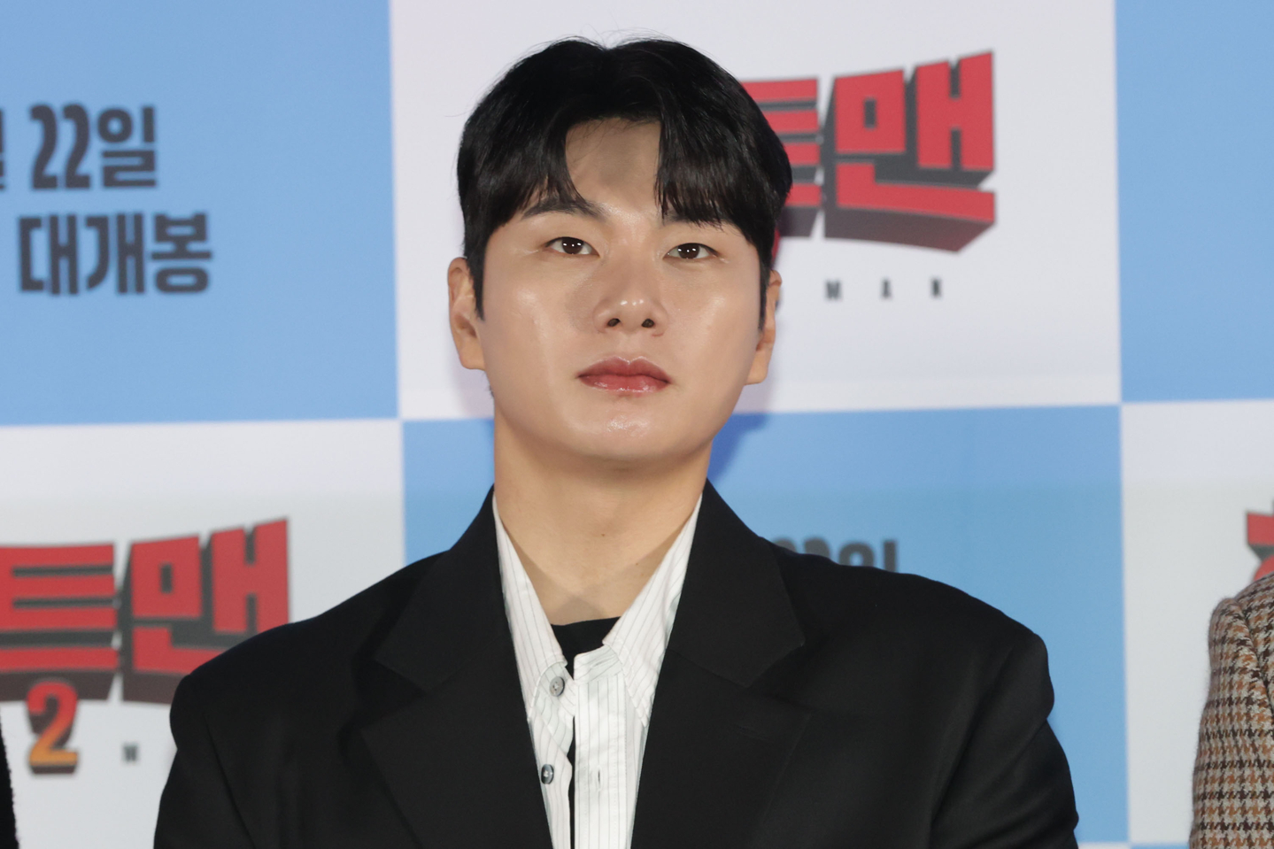 'I only asked for money once': Blogger doubles down on Lee Yi-kyung chat claims