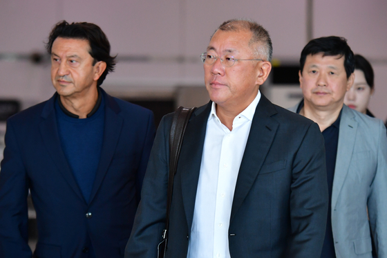 Hyundai shares climb as Korea-U.S. trade deal lowers tariff to 15%