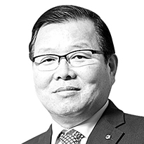 Beyond mass culling: a shift in managing animal disease outbreaks