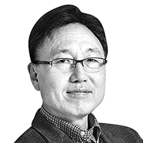 What keeps a political party alive — Korea JoongAng Daily - Daily News from Korea cover