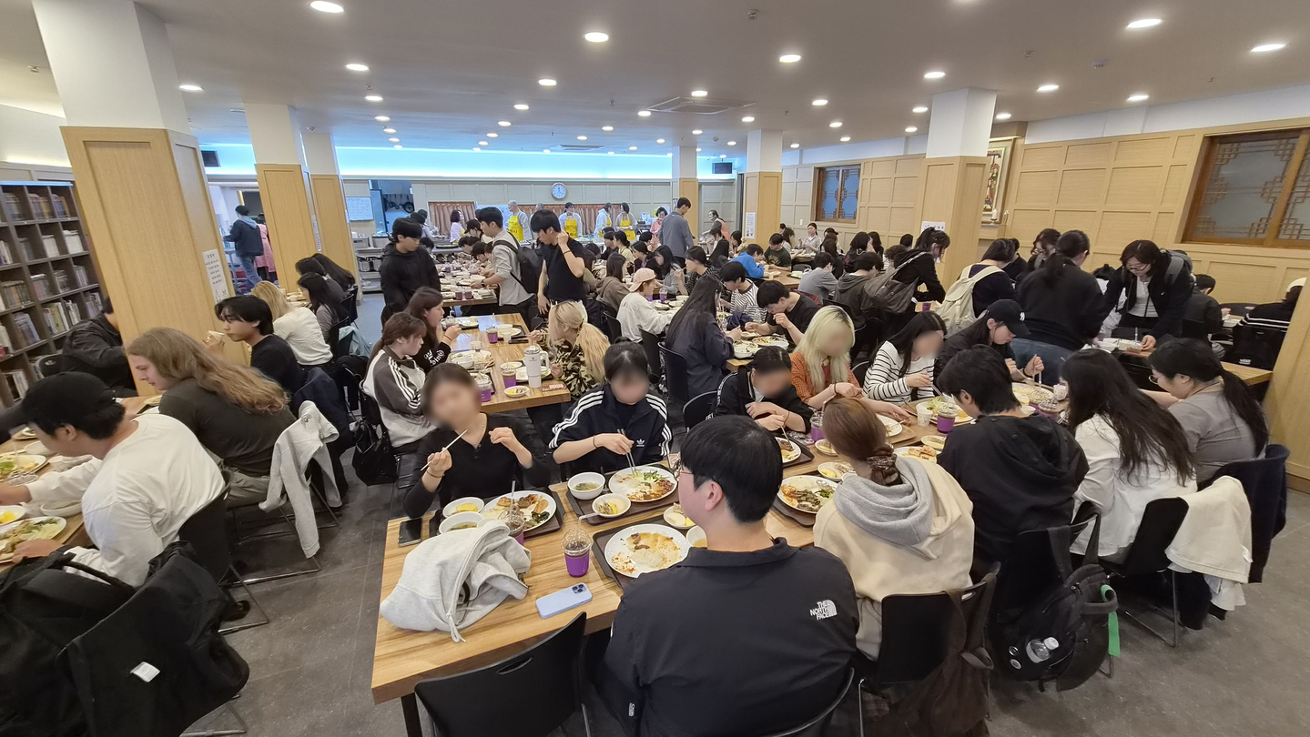 As food costs rise, students flock to temples, cafeterias for free and ultracheap meals episode artwork
