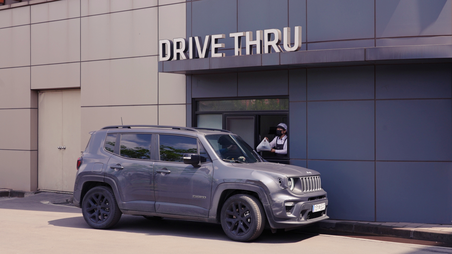 From in-company drive-thrus to yoga, lunch hours transform across Korea as prices rise and lifestyles change episode artwork
