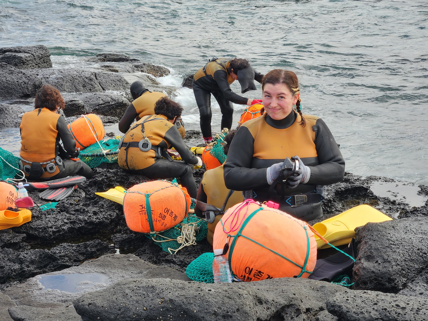 New Yorker dives into Jeju tradition as village's foreign 'haenyeo' episode artwork