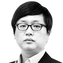 President Lee lacks loyal advisers willing to speak bluntly episode artwork