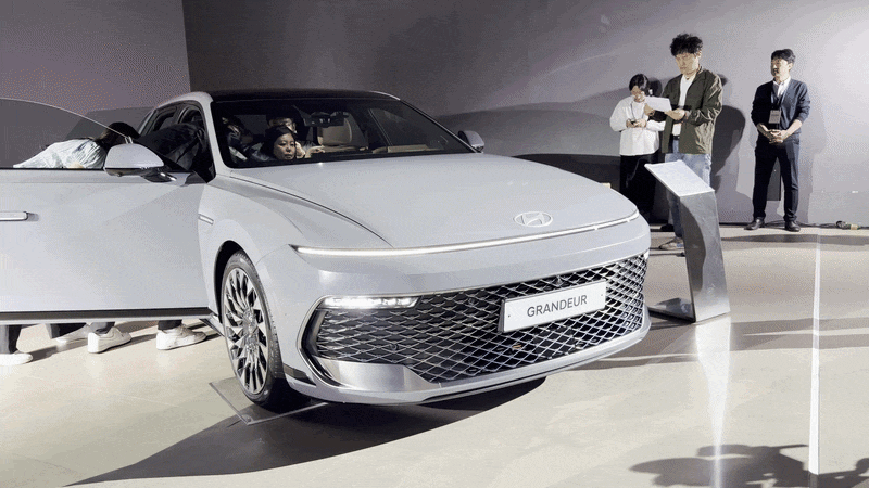 Hyundai refreshes the Grandeur with a Tesla-like screen — but with real buttons episode artwork